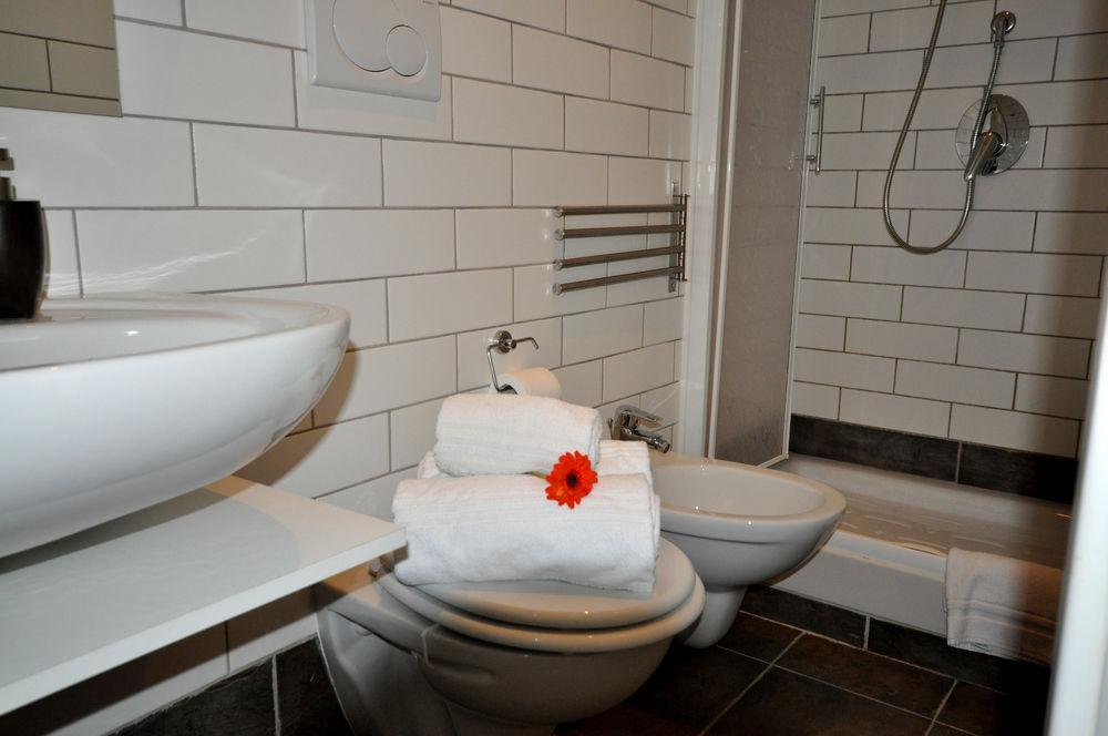 Le Suites Di Tevere Home 로마 외부 사진