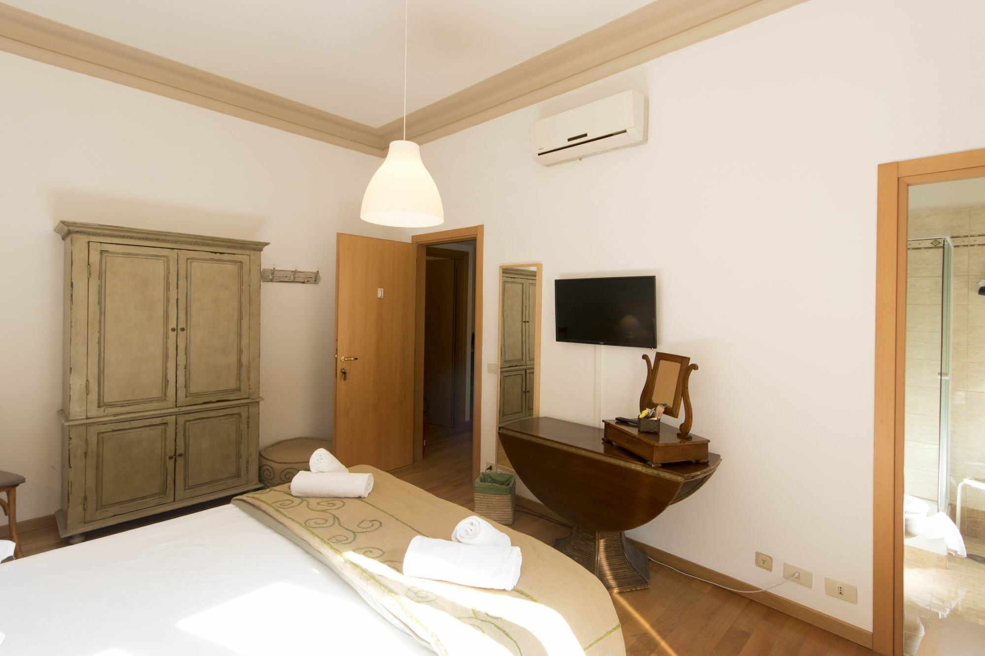 Le Suites Di Tevere Home 로마 외부 사진